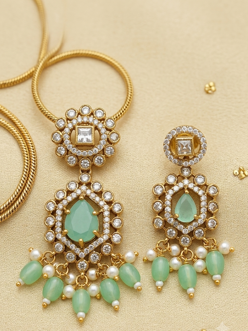 Victorian-Style Mint Green Stone & Pearl Necklace Set